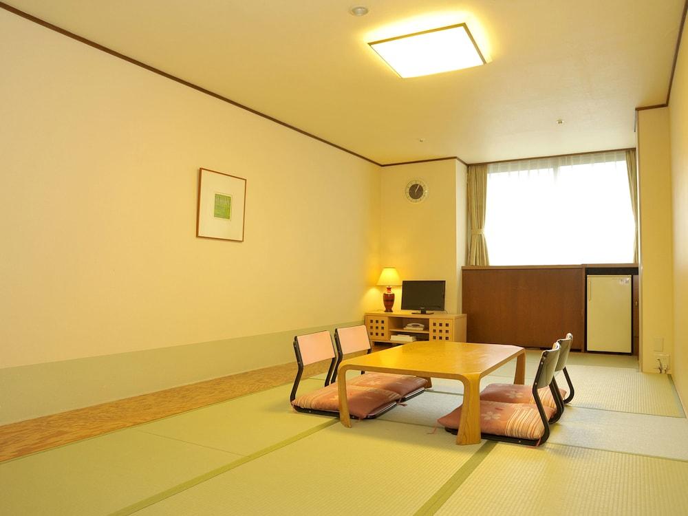 Hotel Kanronomori Нісеко Екстер'єр фото